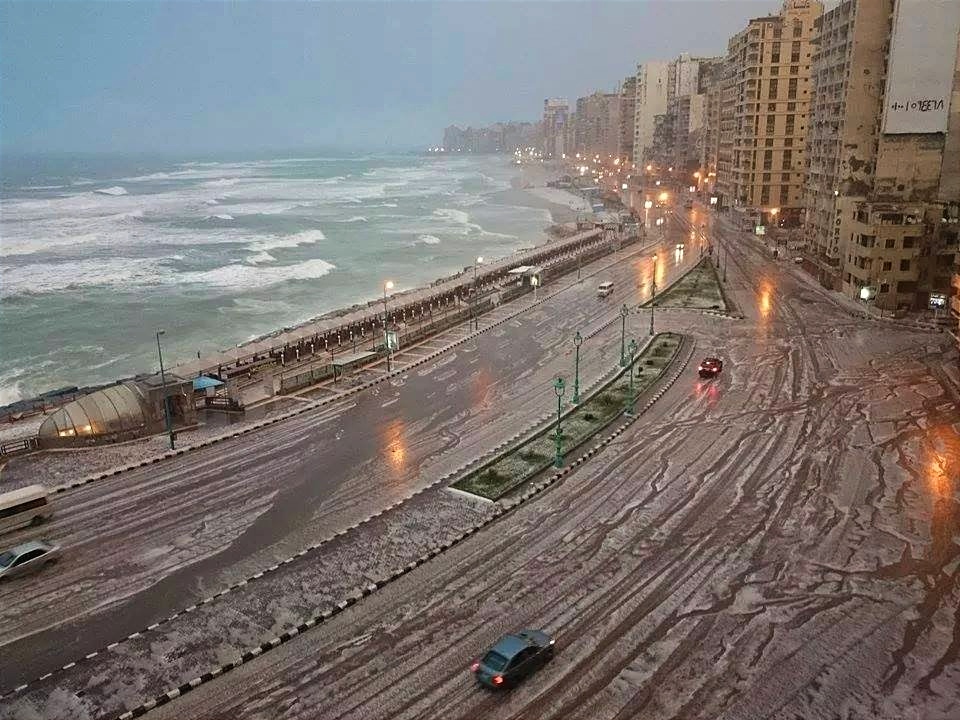 عاجل..أمطار غزيرة في الإسكندرية